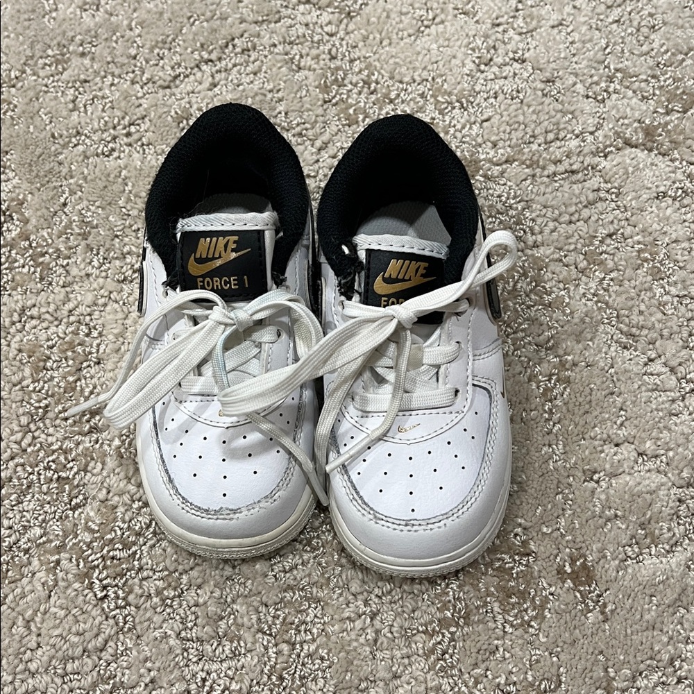Nike Air Force 1 Lv8 White and Black Sneakers